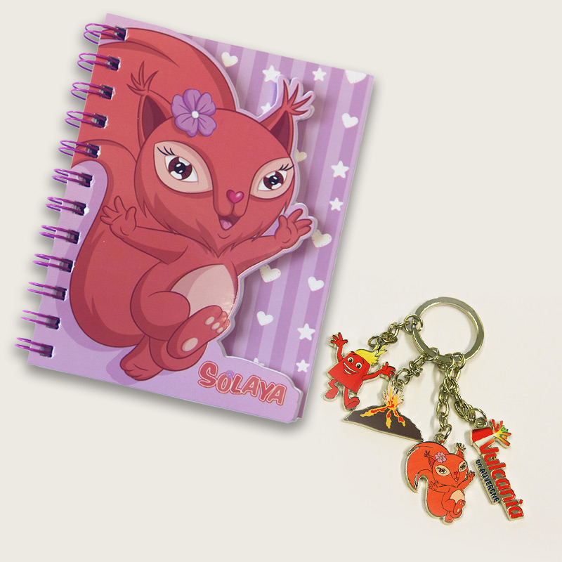 Set carnet vierge découpé Solaya + porte-clé à breloques Pitoufeu, Solaya, Vulcania